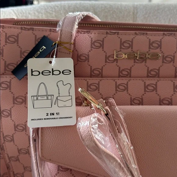 ⭐️NWT Bebe Tanya Monogram Tote w/Pouch⭐️